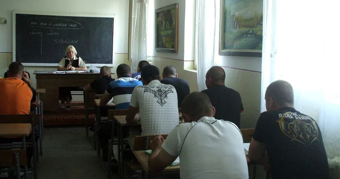 Când vor ieşi din închisoare, infractorii vor avea o meserie