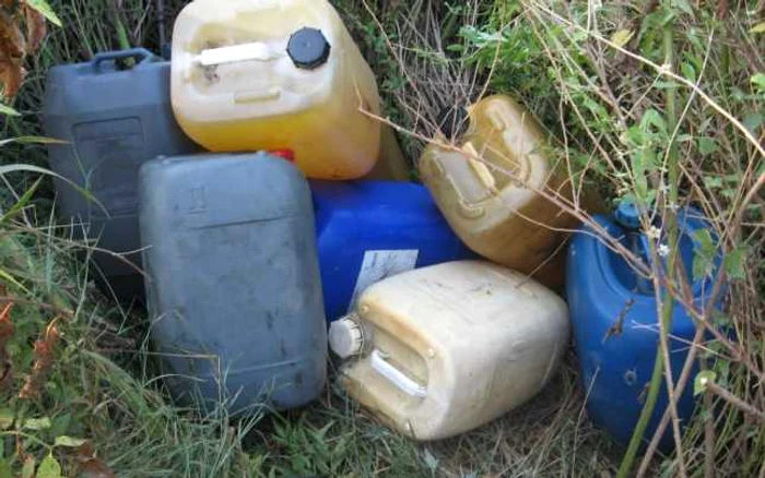 Tineri cercetati pentru furt de motorina