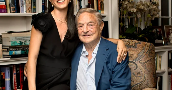 George Soros şi logodnica sa Tamiko, în locuinţa miliadarului din Southampton, New York. FOTO Reuters