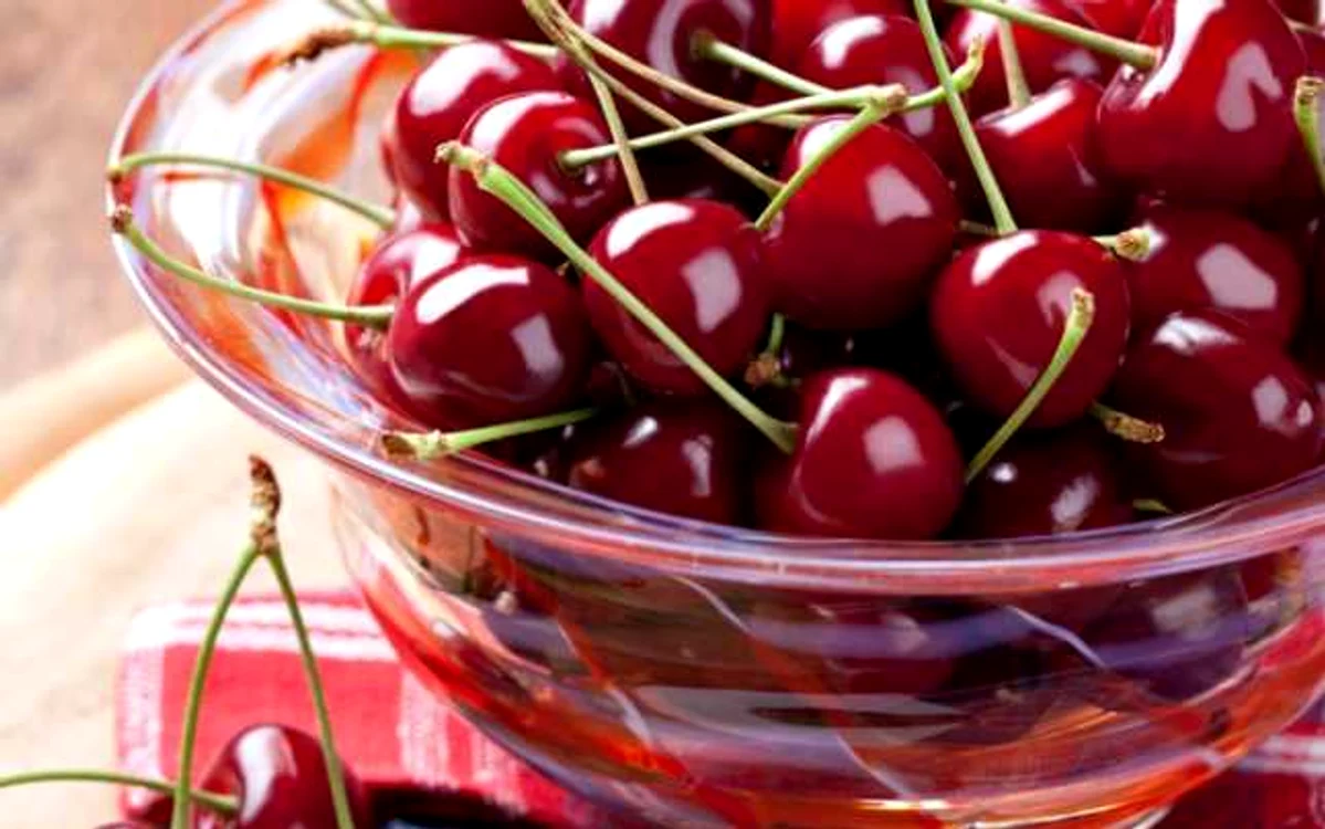 Bogate în fier, cireşele pot fi un remediu natural eficient în cazul anemiei cauzate de lipsa de fier din organism.
