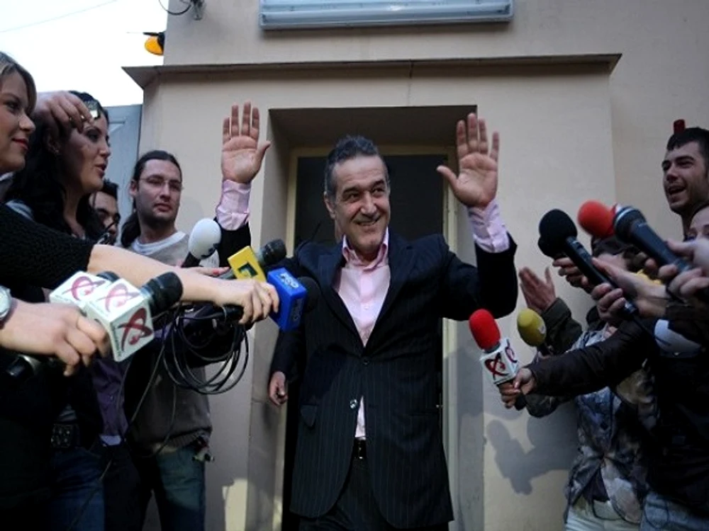 
    Cererea de Eliberare condiţionată a lui Gigi Becali a fost aprobată de primul tribunalFoto Click!  