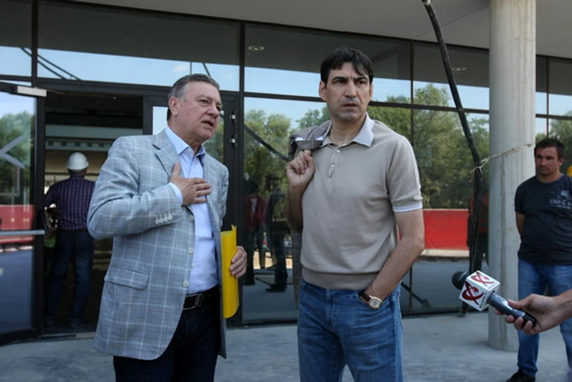 
    Vica Blochina are un băiat cu Victor Pițurcăfoto: arhivă personală  