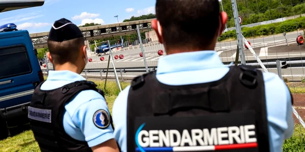 jandarmeria franceza foto Diarmid COURREGES / AFP