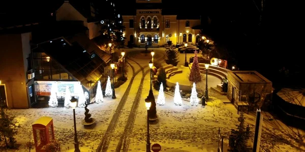 sinaia vazuta de sus foto primaria sinaia
