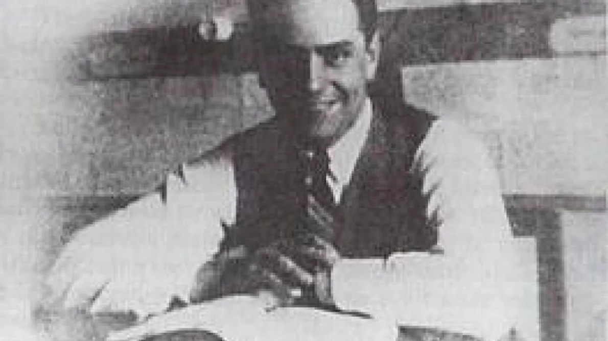 Fişa personală a lui Mircea Vulcănescu întocmită de Legaţia URSS din Bucureşti jpeg