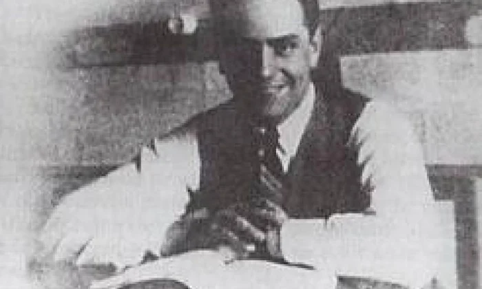 Fişa personală a lui Mircea Vulcănescu întocmită de Legaţia URSS din Bucureşti jpeg