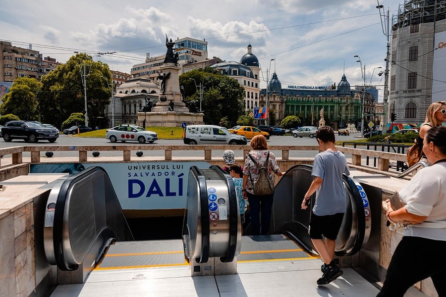 Pasajul Universității, renovat. Nicuşor Dan: „Toate scările rulante sunt funcţionale”