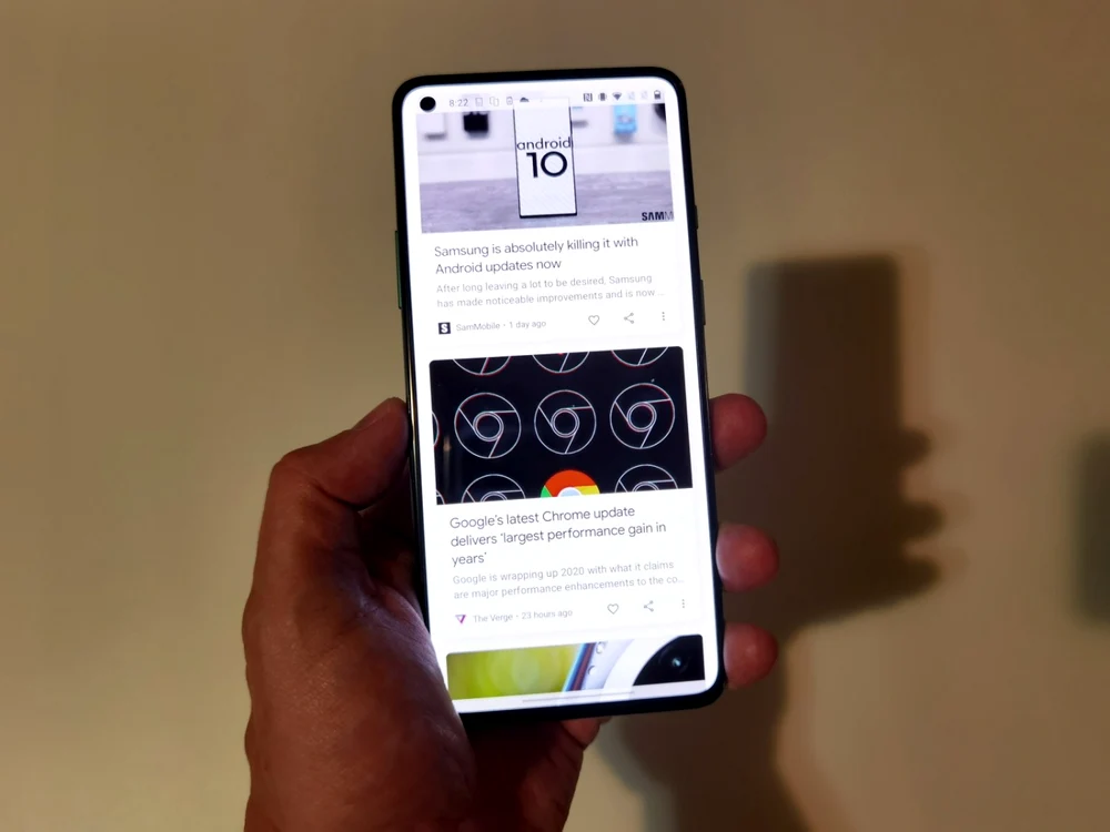 OnePlus 8T 5G FOTO Adrian Pogîngeanu