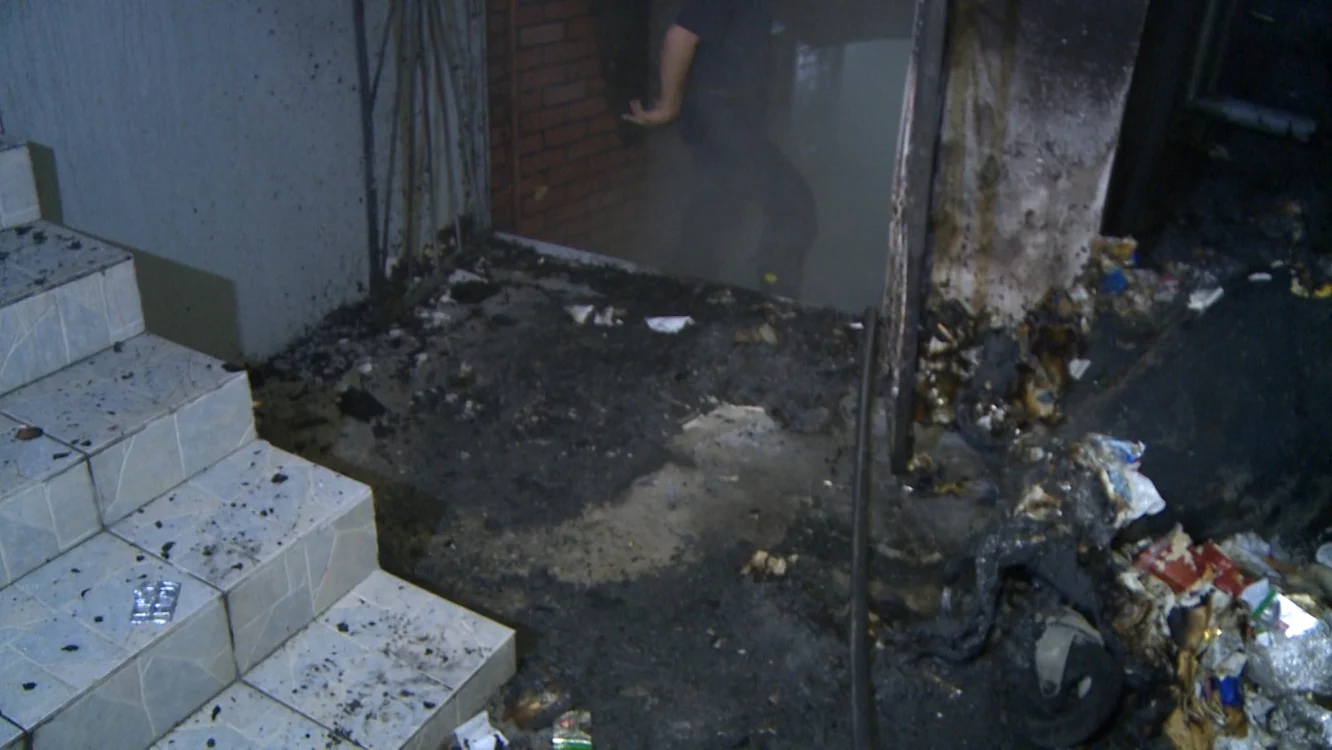Un bărbat de 54 de ani a decedat într-un incendiu  FOTO Adevărul