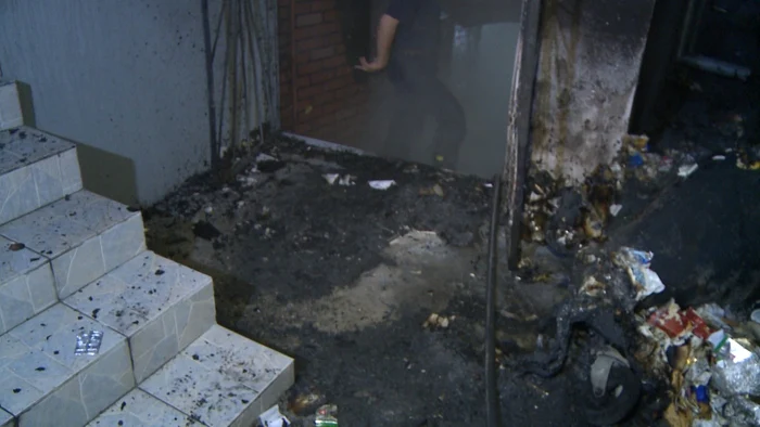 Un bărbat de 54 de ani a decedat într-un incendiu  FOTO Adevărul
