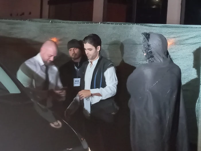 Actorul Adrian Grenier, în momentul sosirii la cină FOTO Ioan Buciumar