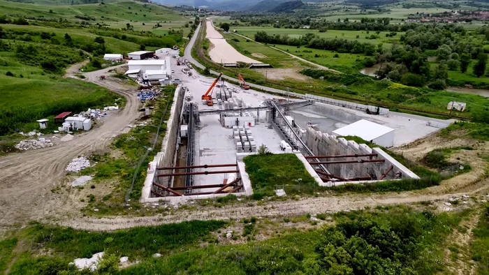 FOTO:  ChimDrone/Traveler via ProInfrastructura