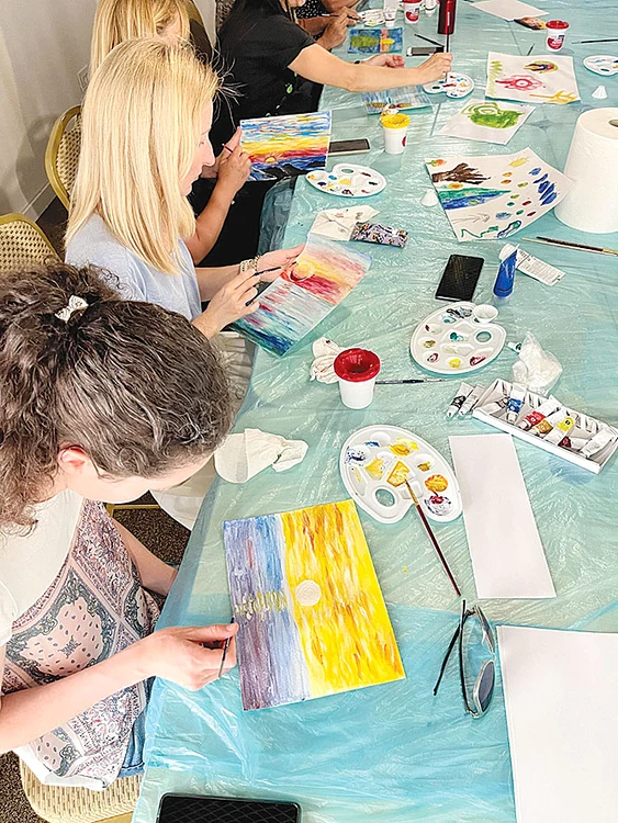 Foarte mulți sunt pasionați de desen. FOTO: Fundaţia Bethany