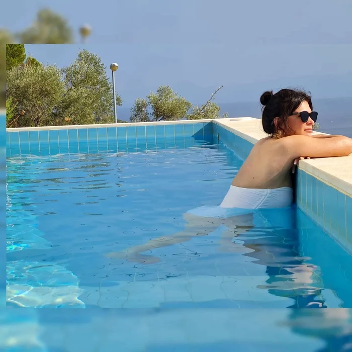 Monica Birladeanu in costum de baie vacanta in Grecia dupa Splash (7) jpg