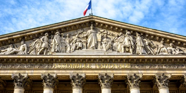 franta-parlament-shutterstock_1768912073