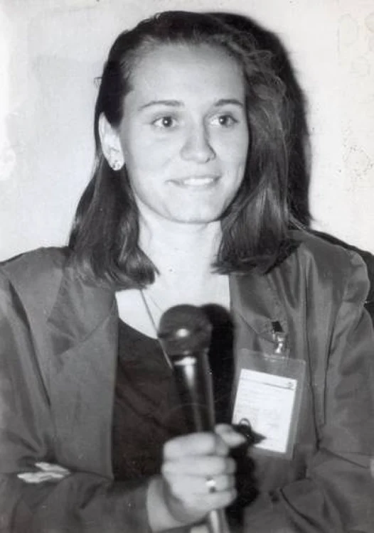 andreea esca tanara jpg jpeg
