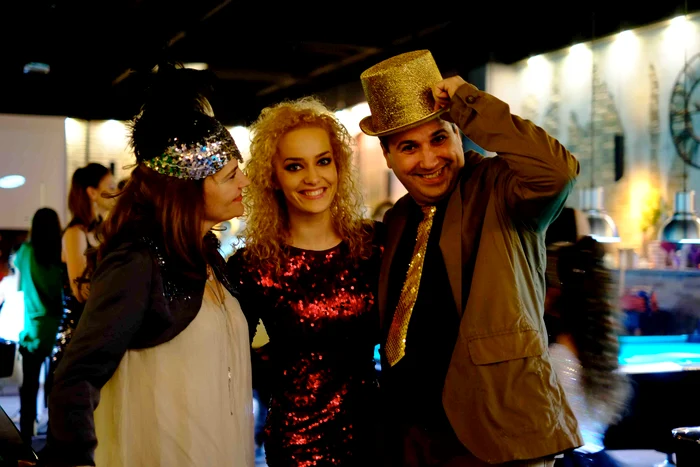 Alexia alături de părinţii ei