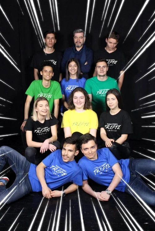Trupa de teatru Trepte din Călăraşi FOTO CJCC