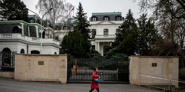 Ambasada Rusiei la Praga FOTO EPA-EFE