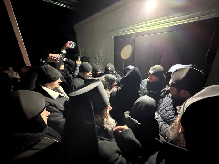 Scenele violente au avut loc marți seara. Foto: Facebook.com/ Episcopia de Ungheni și Nisporeni 