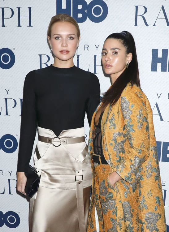 Ida şi Bianca împreună la o premieră de film