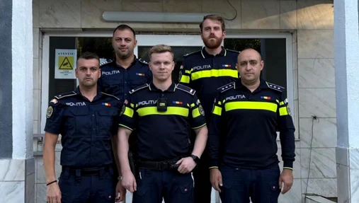 Polițiștii care au intervenit salvator FOTO: IPJ Vrancea