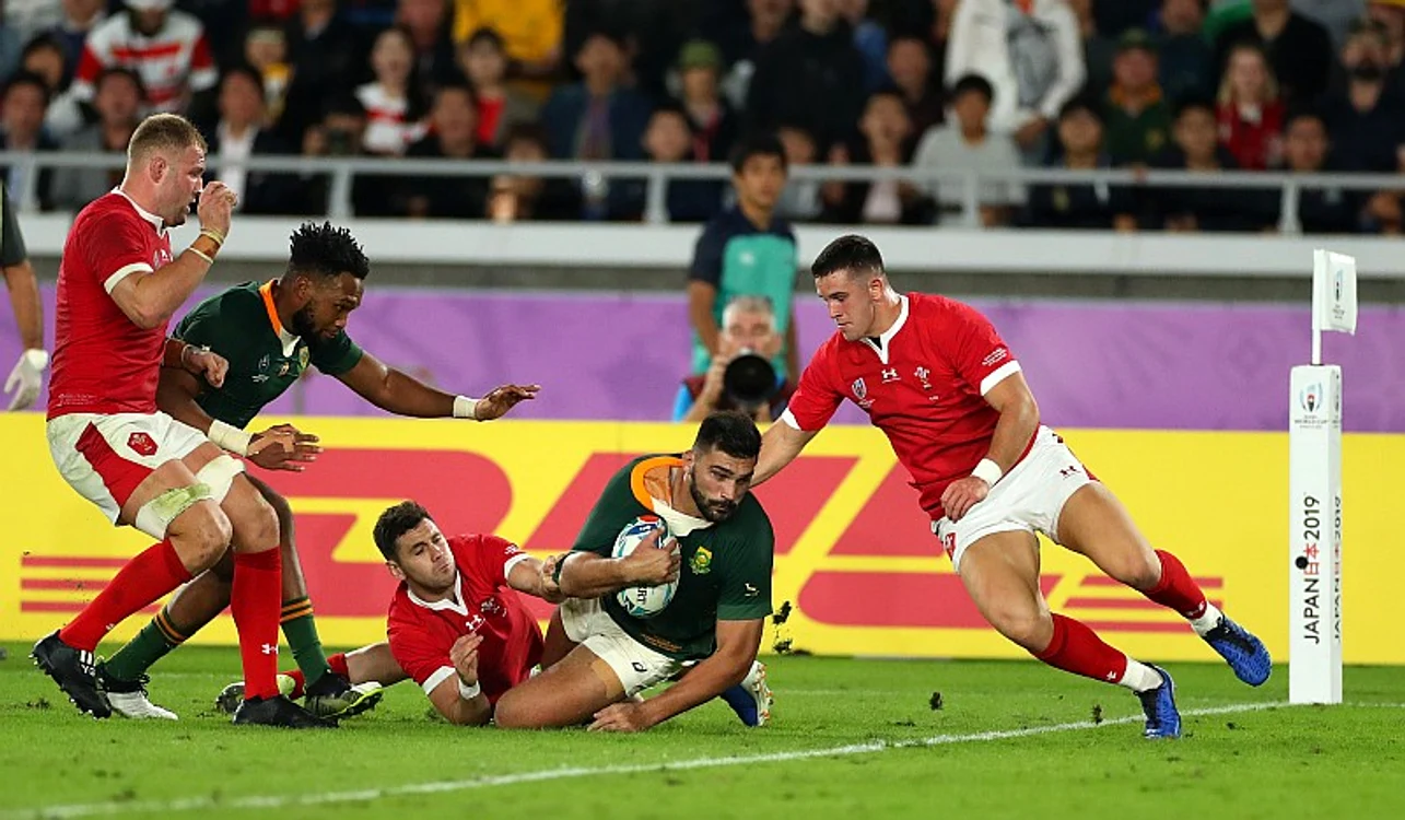 
    De Allende a marcat singurul eseu pentru Africa de Sud în semifinala cu Țara GalilorFoto: Guliver / GettyImages  