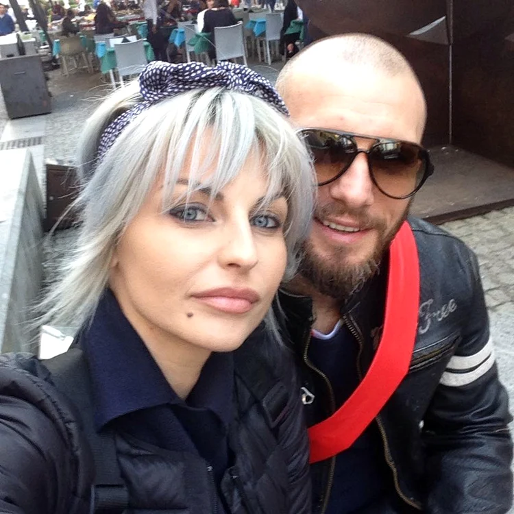 Oana Mareș este fericită cu Dragoș Săbăreanu și fiul lorfoto: Arhiva Personală