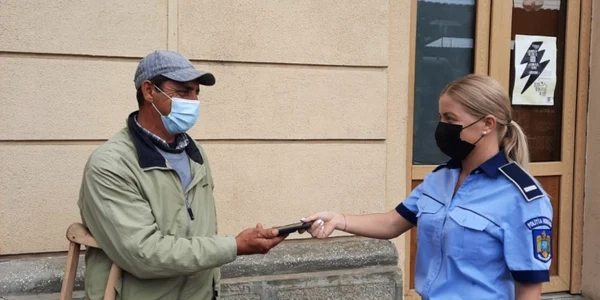 bărbat cu handicap din Iaşi
