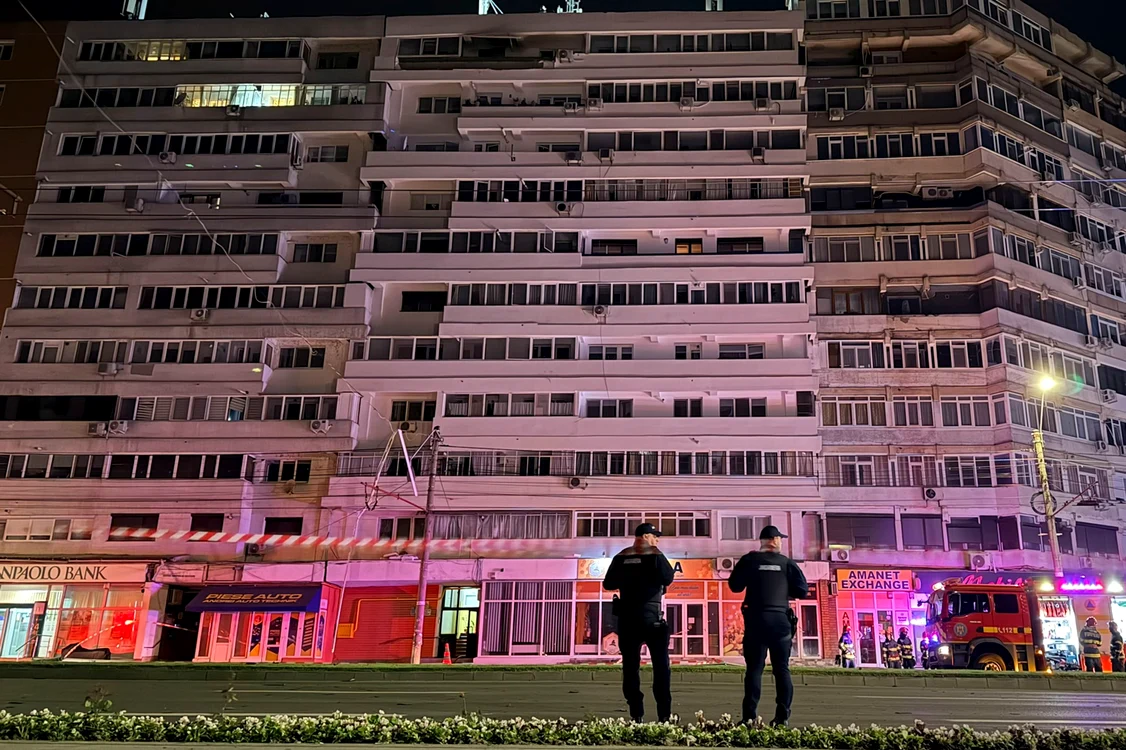 Dronă căzută pe un bloc din Galați FOTO: Inquam Photos