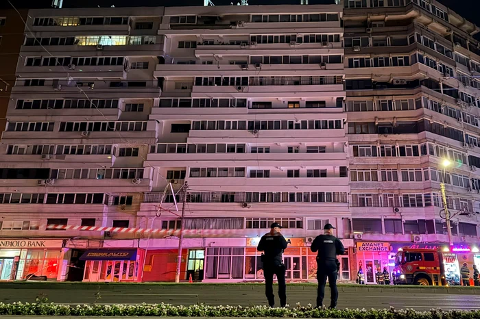 Dronă căzută pe un bloc din Galați FOTO: Inquam Photos