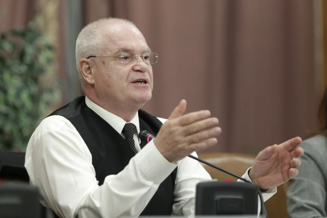 Eugen Nicolicea, preşedinte al Comisiei juridice din Camera Deputaţilor, cerea în 1994 ca Regele Mihai să fie declarat „persona non grata“. FOTO Inquam Photos