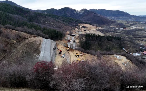 Autostrada Sibiu Pitești la Boița Foto Daniel Guță ADEVĂRUL (12) jpg