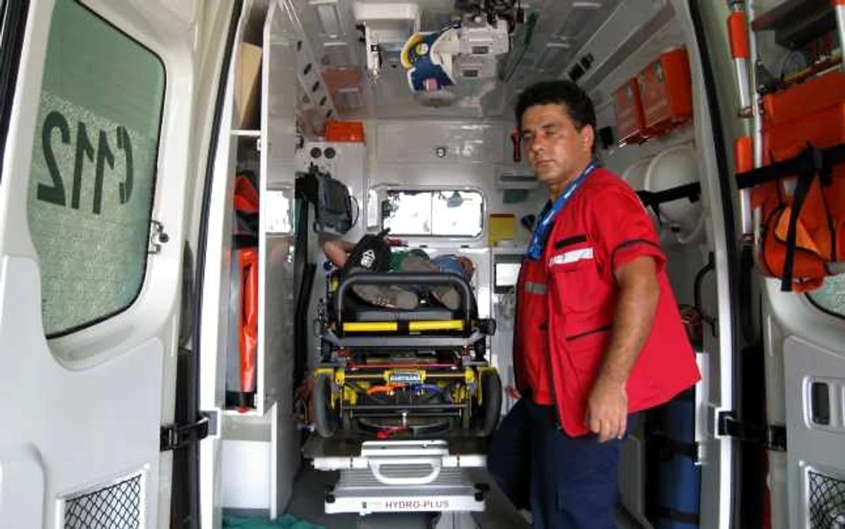 Pacientul a fost preluat de o altă ambulanţă