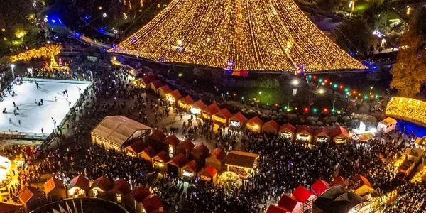 Târgul de Crăciun din Drumul Taberei FOTO Facebook/ Ciprian Ciucu 