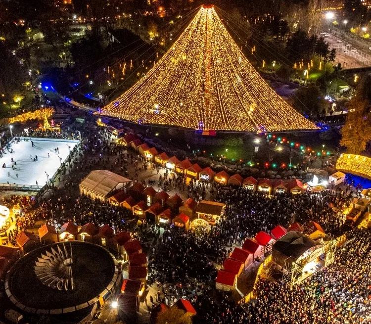 Târgul de Crăciun din Drumul Taberei FOTO Facebook Ciprian Ciucu