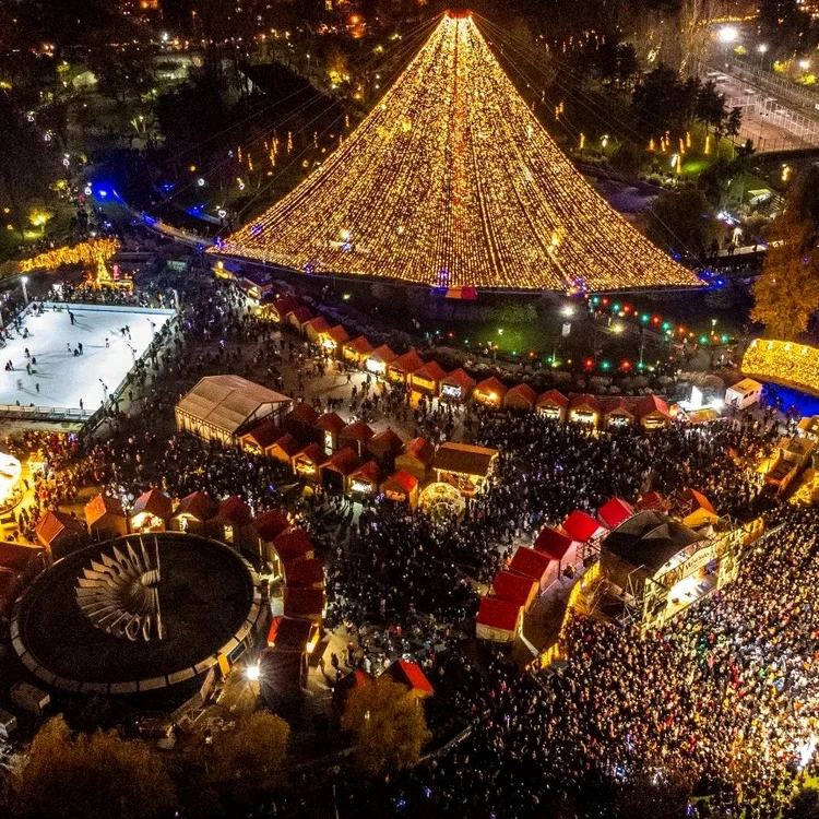 Târgul de Crăciun din Drumul Taberei FOTO Facebook/ Ciprian Ciucu