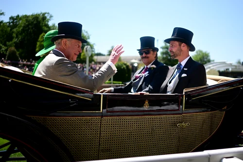 Prințul William alături de Regele Charles, Regina Camilla și Prințul Saud bin Khalid Al-Saud