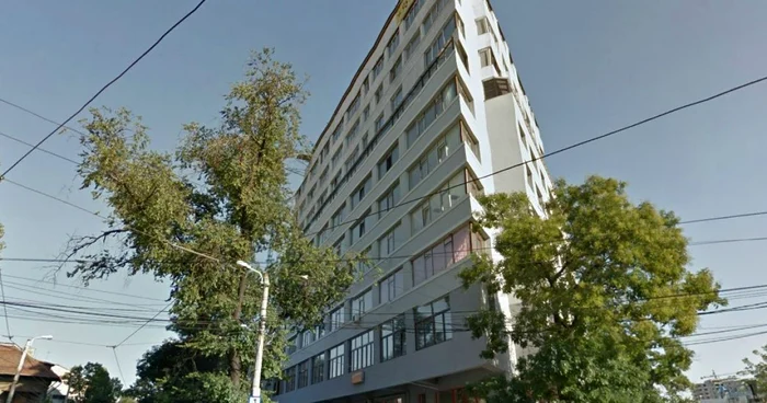 Judecătorii au dispus demolarea blocului construit ilegal FOTO Google Street View