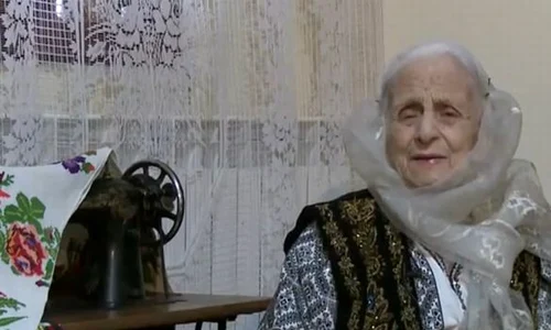 Gherghina Dolănescu, mama artistului Ion Dolănescu, se simte din ce în ce mai rău jpeg