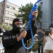 calau pregateste spanzurarea iran foto epa efe