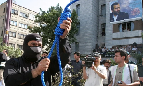 calau pregateste spanzurarea iran foto epa efe