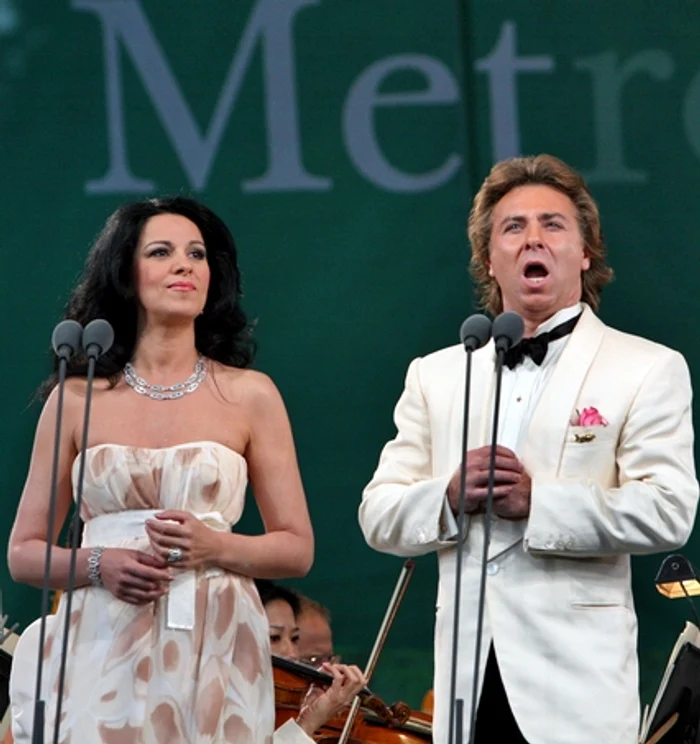 
    Angela Gheorghiu şi Roberto Alagna  