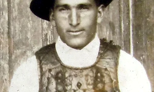 Căutarea şi deshumarea lui Flore Tahâş, ucis de autorităţile comuniste la 25 iunie 1950 jpeg