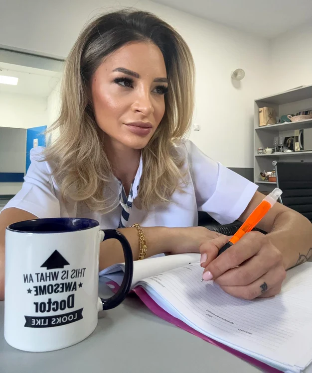 Un medic ar fi scos un anestezic fără acte, din farmacia spitalului, pentru Ștefania Szabo. Declarații contradictorii la audieri