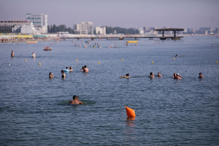 Noi detalii în cazul morții celor trei bărbați luați de curenți la Mamaia. Fata salvată este fiica unuia dintre ei
