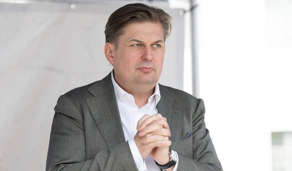 Un deputat al extremei drepte din Germania, percheziționat pentru suspiciuni de mită din China