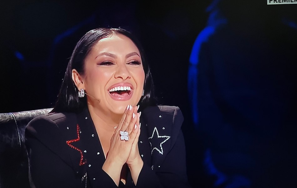 Andra împlinește 37 de ani. Averea pe care a strâns-o din muzică una dintre cele mai în vogă artiste VIDEO