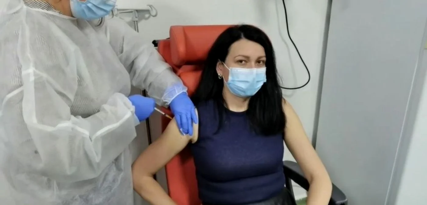 Vaccinarea anti-COVID a debutat şi în Vrancea