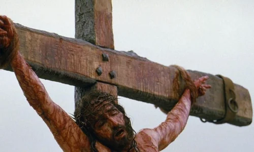 Un fragment din crucea pe care a fost crucificat Iisus Hristos, furat dintr o catedrală din Boston jpeg